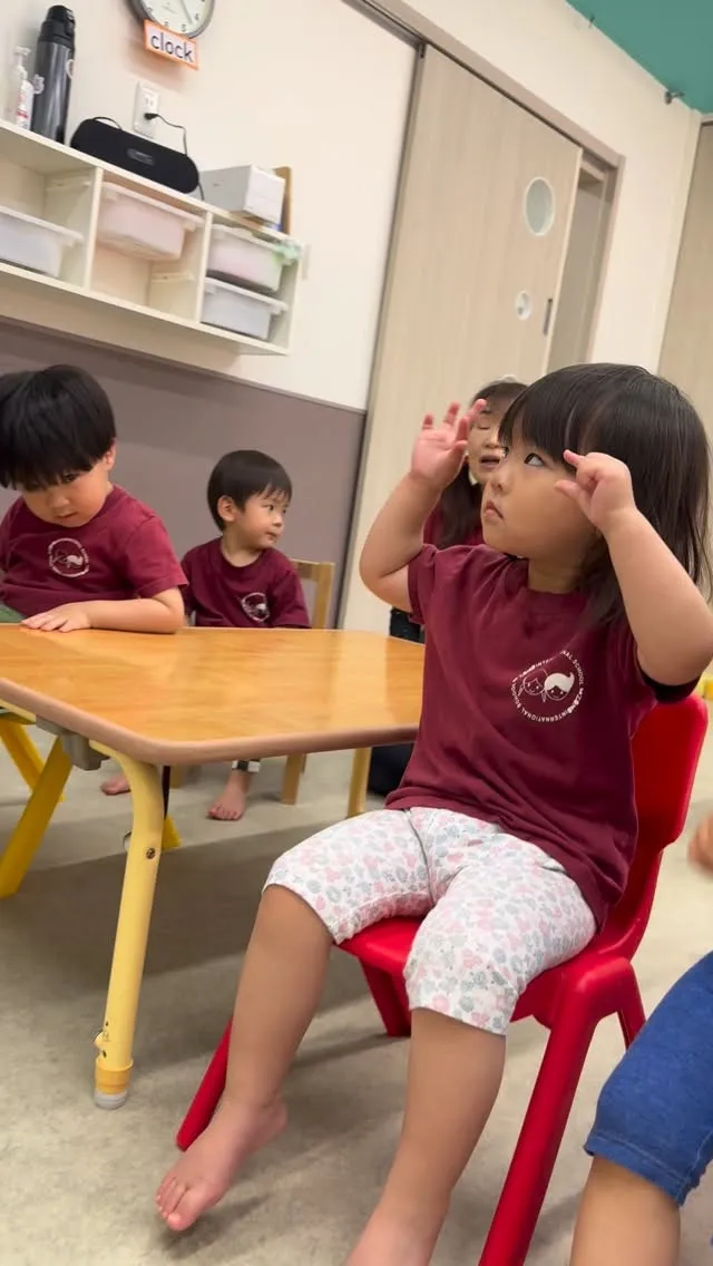 Pre class 朝のレッスンのレッスンの様子です✨