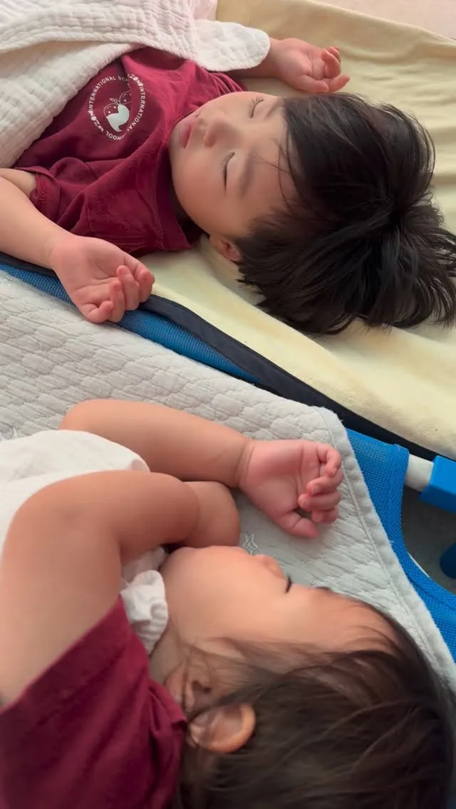 たっぷり遊んだ後のお昼寝時間⏰